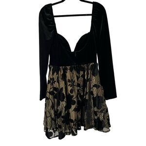 Ashley Park X‎ Rent the Runway Encore Velvet Mini Dress Sz 14